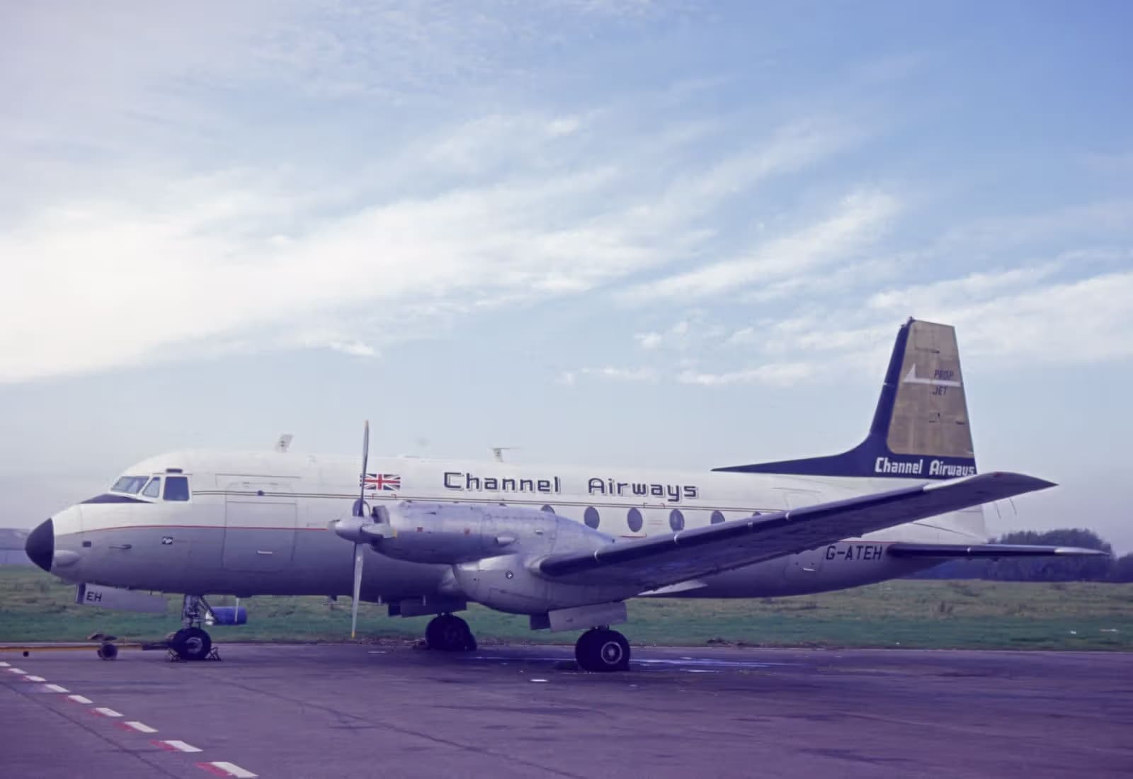 G-ATEH — Aircraft