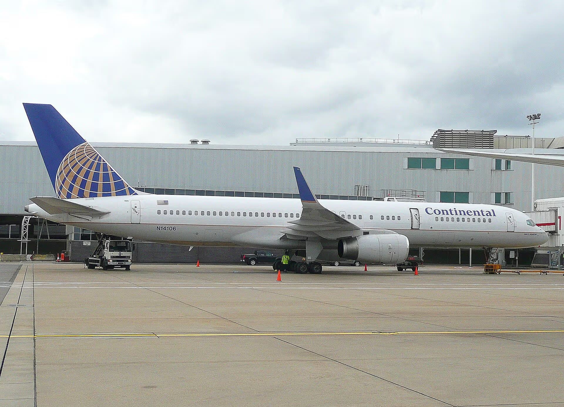 N14106 — Boeing