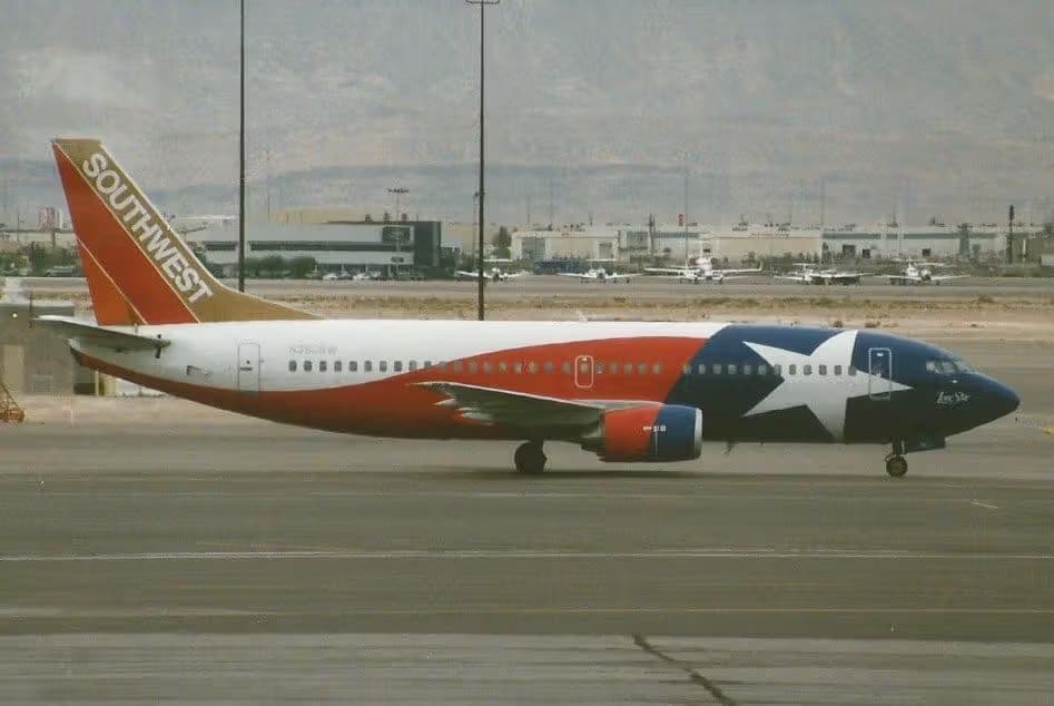 N352SW — Boeing