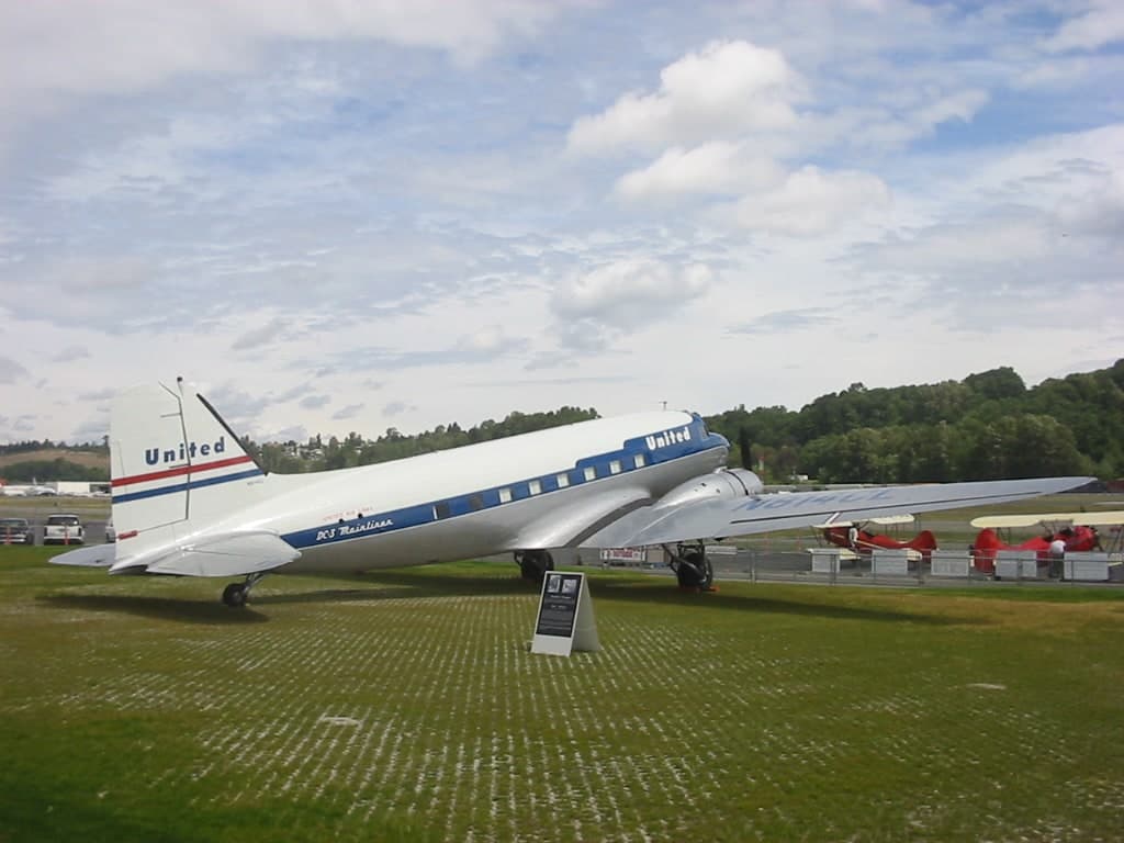 N814CL — Douglas