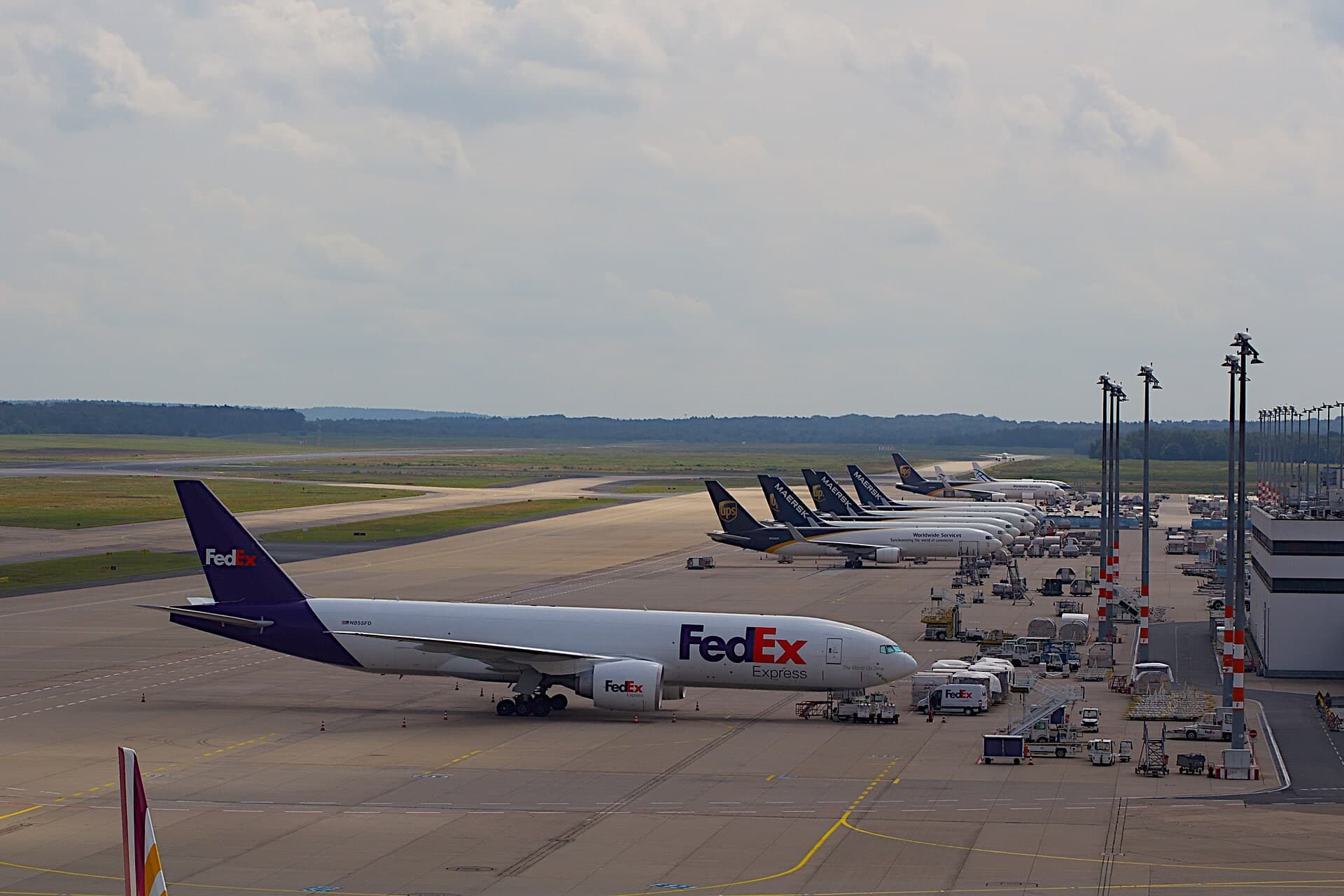 N855FD — Twin-engine aircraft