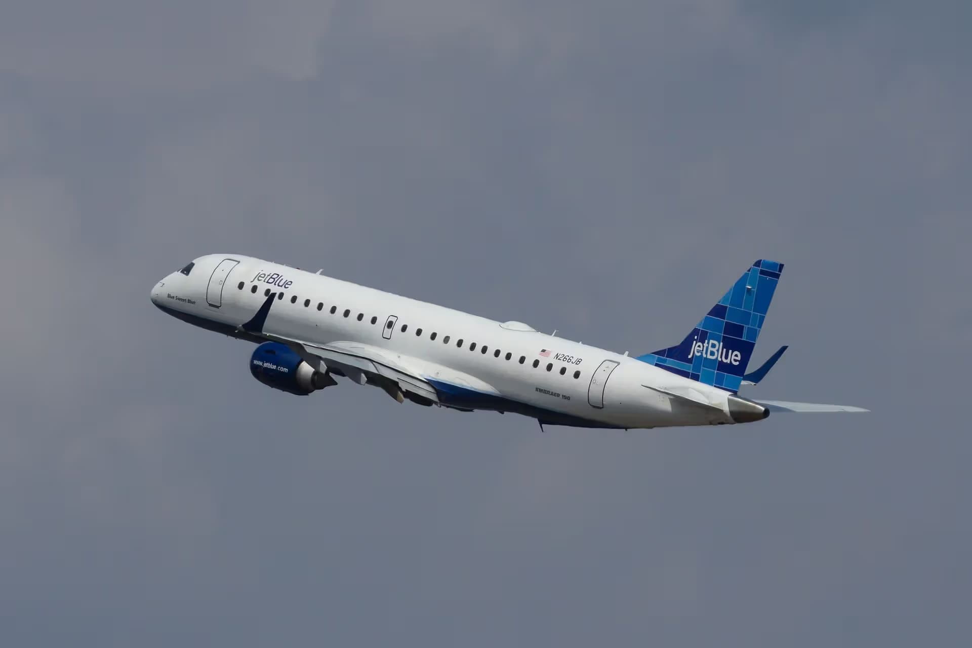 N266JB — Embraer