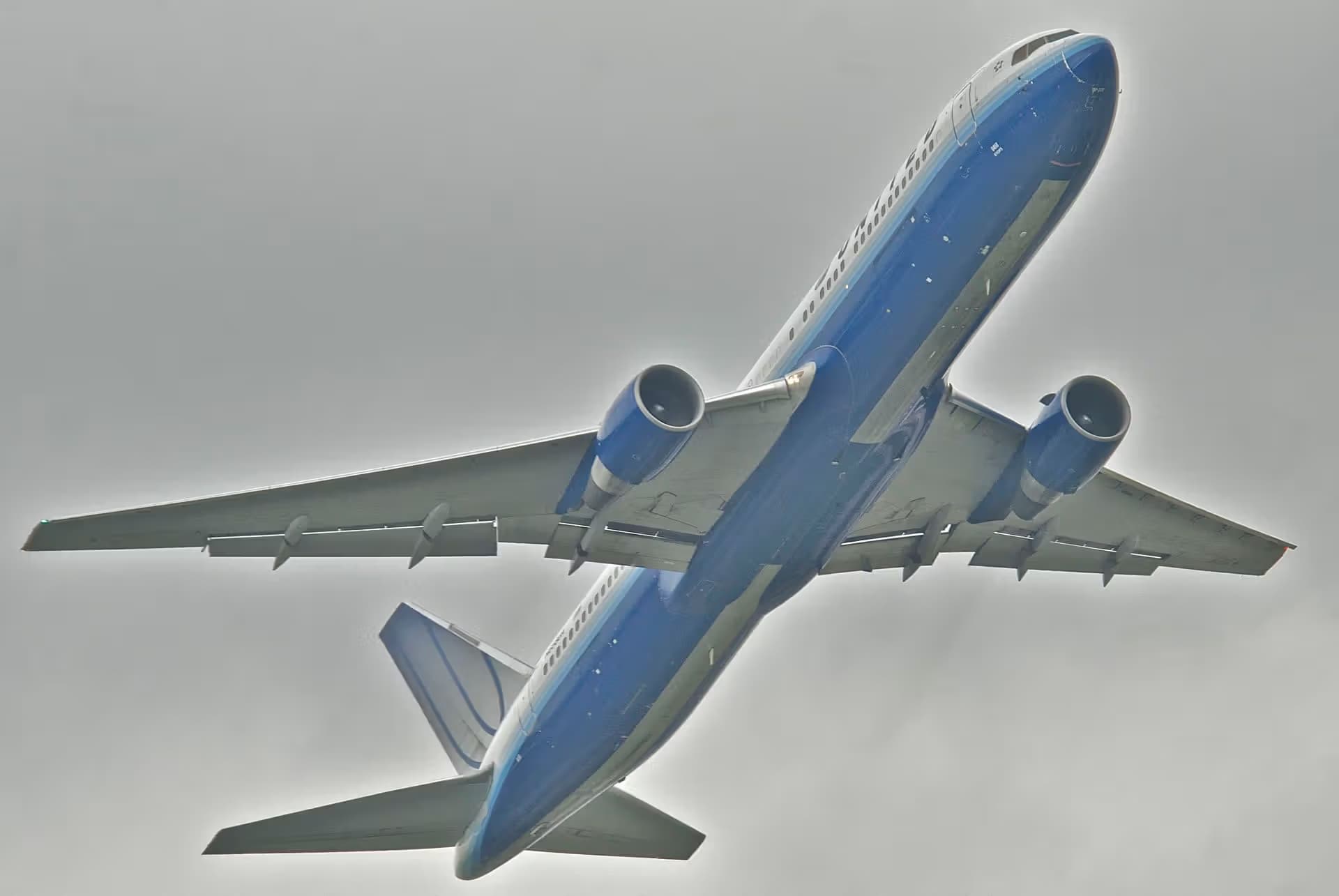 N658UA — Boeing