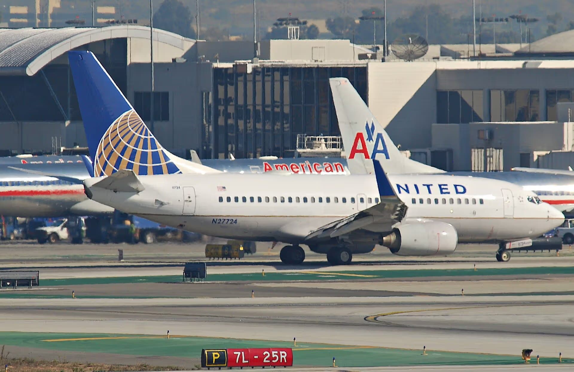 N27724 — Boeing