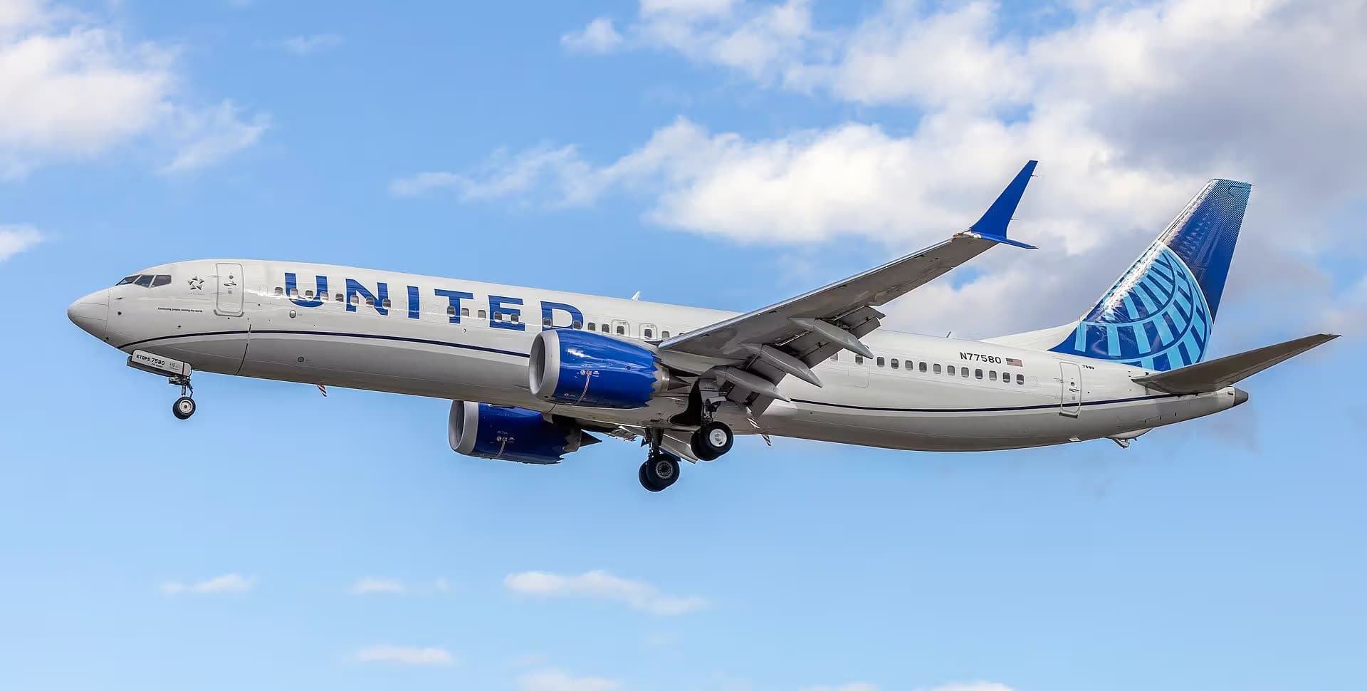N77580 — Boeing