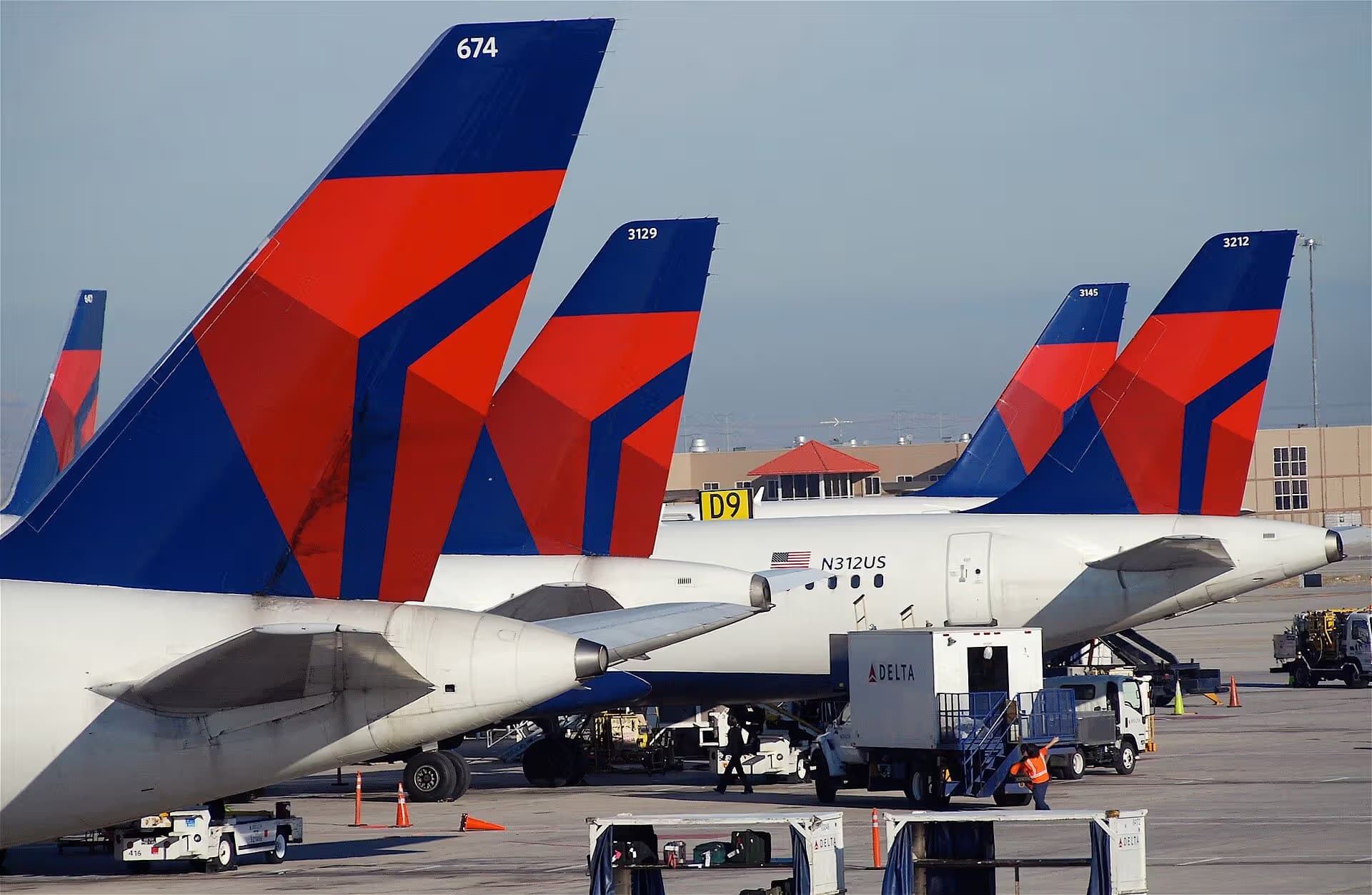 N312US — Aircraft