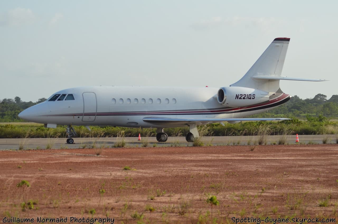 N221QS — Business jet