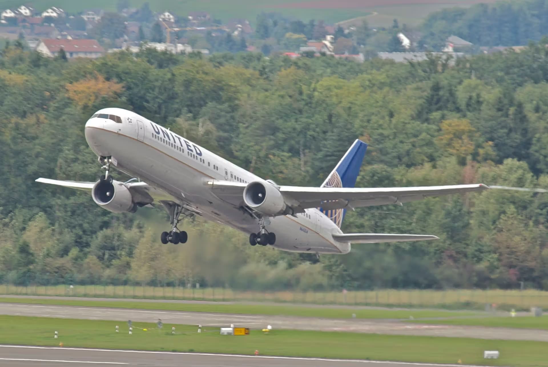 N643UA — Boeing