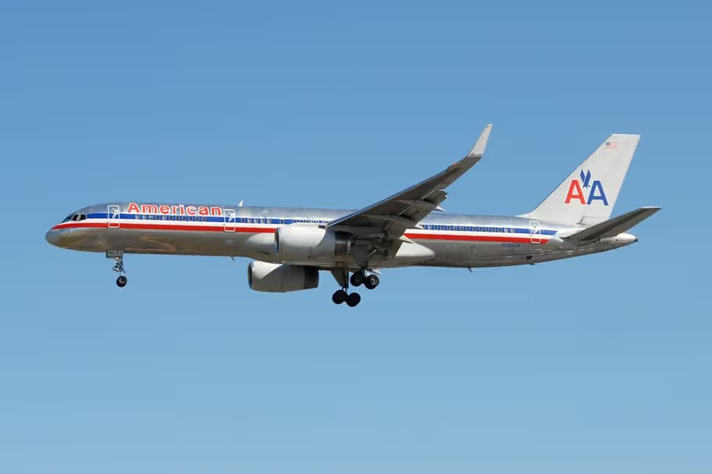 N196AA — Boeing