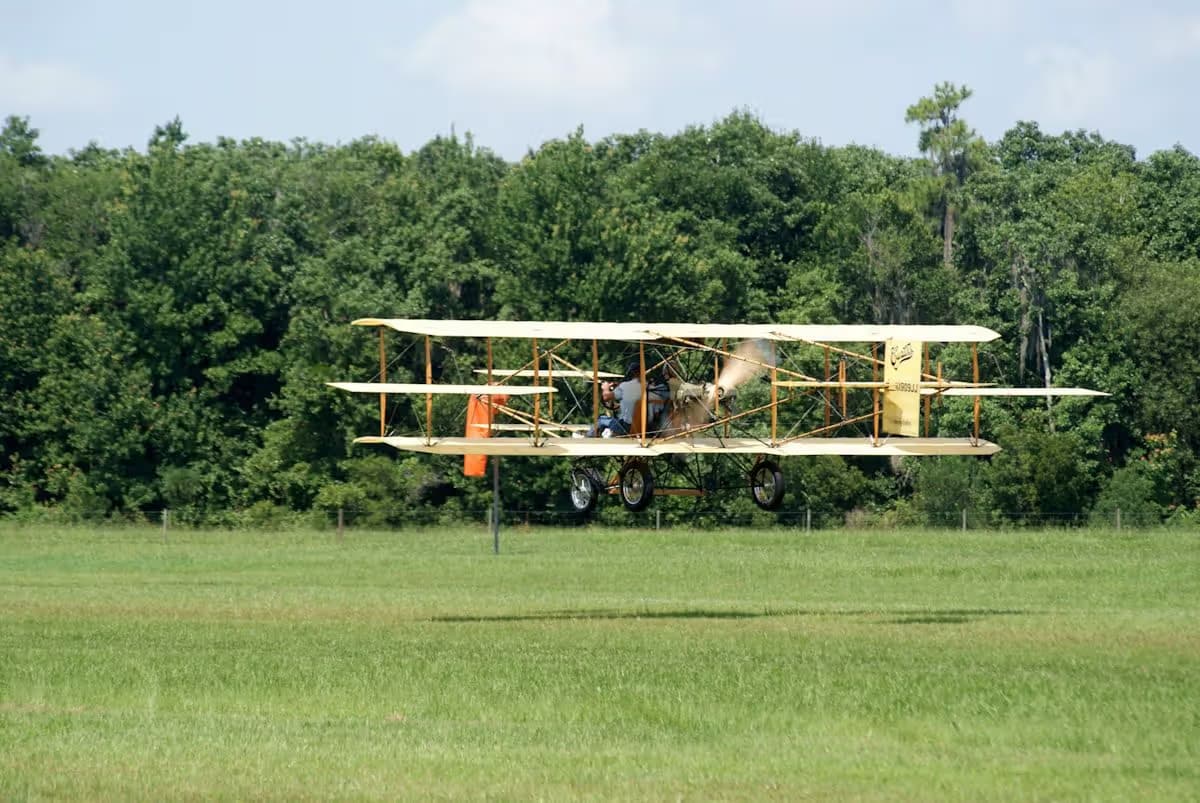 Unidentified — Aircraft