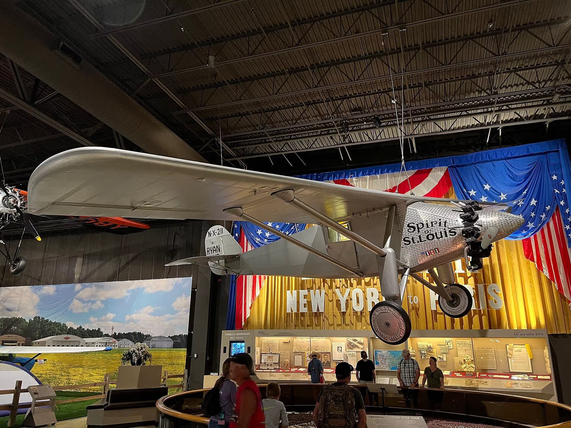 Unidentified — Single-engine aircraft