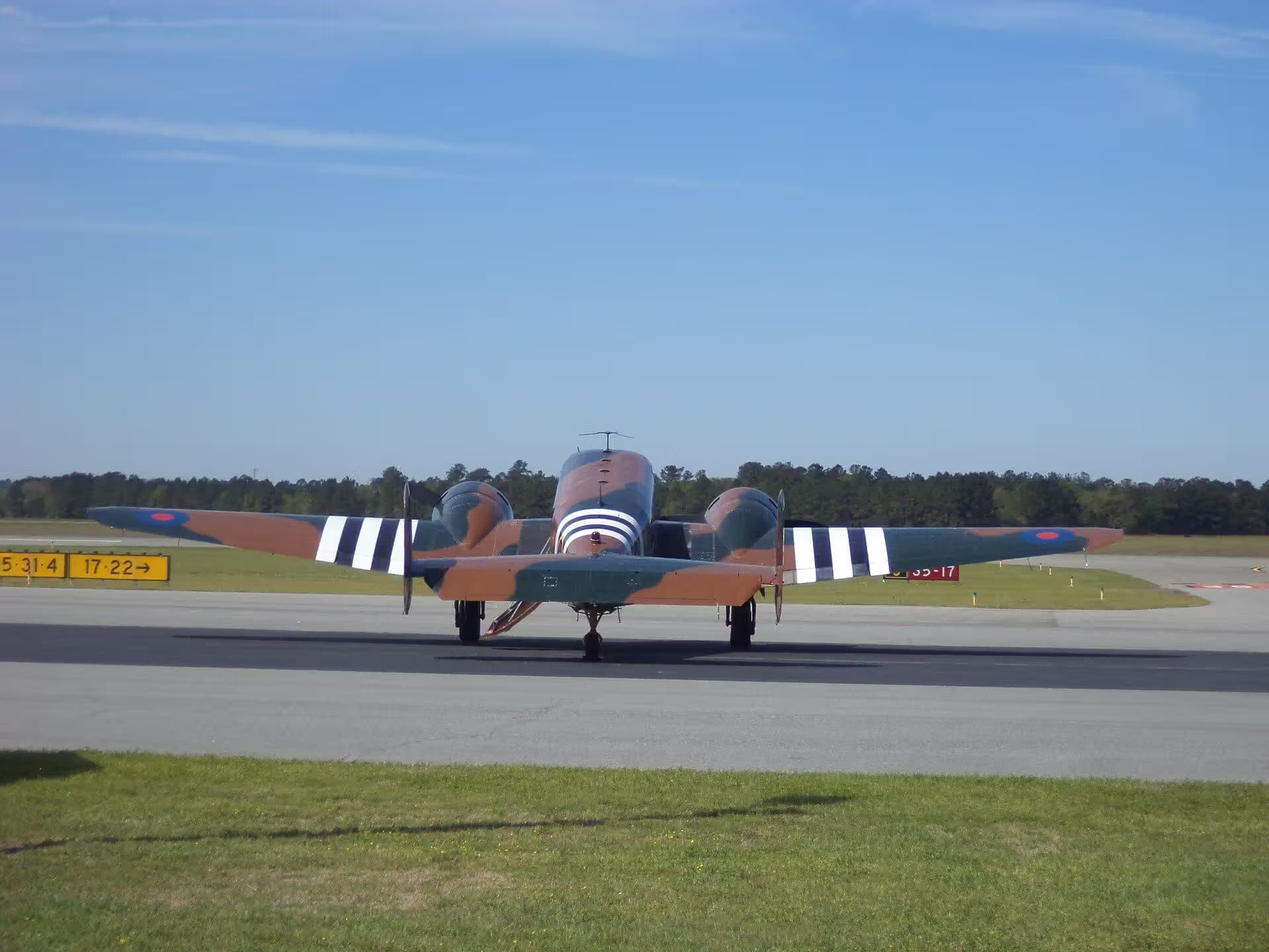 Unidentified — Douglas at Valdosta Regional Airport