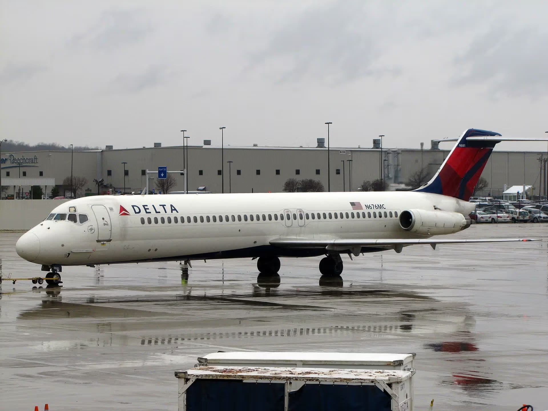 N676MC — Douglas