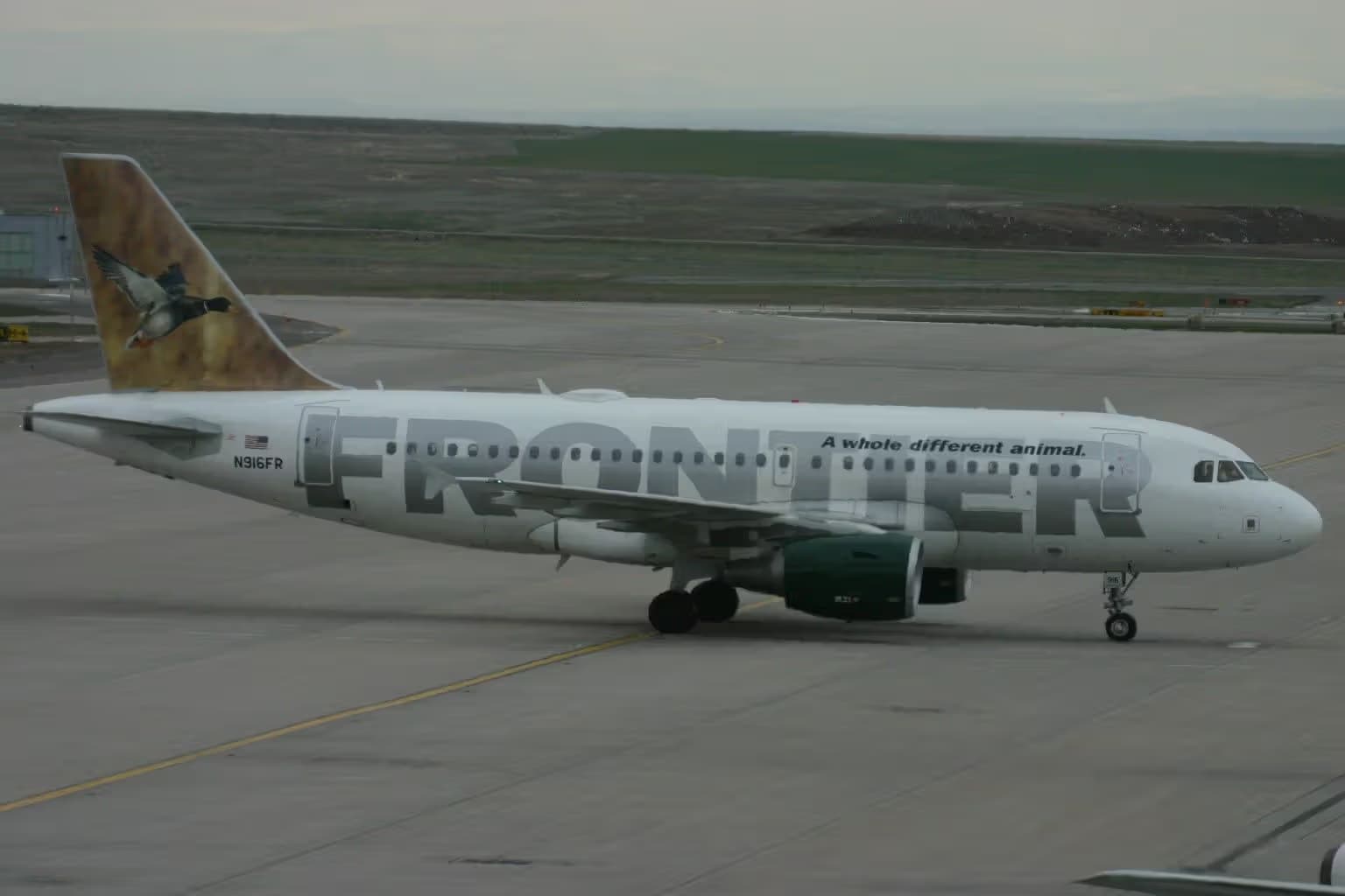N916FR — Airbus