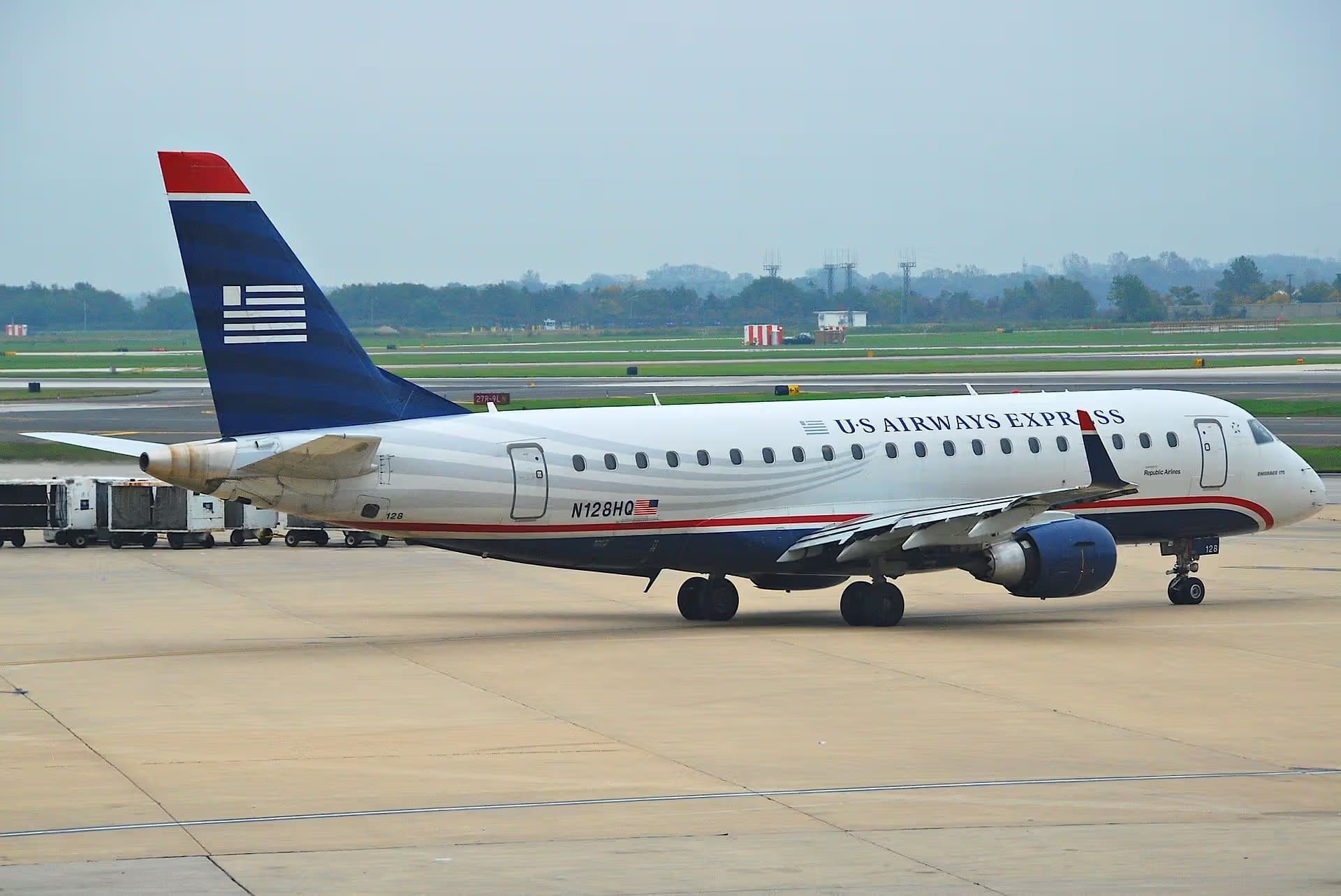 N128HQ — Embraer