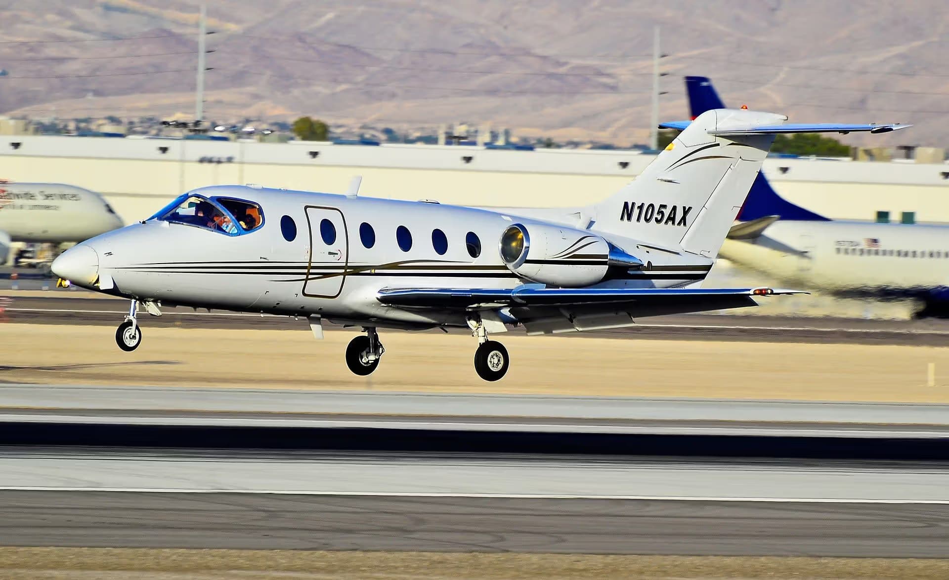 N105AX — Business jet