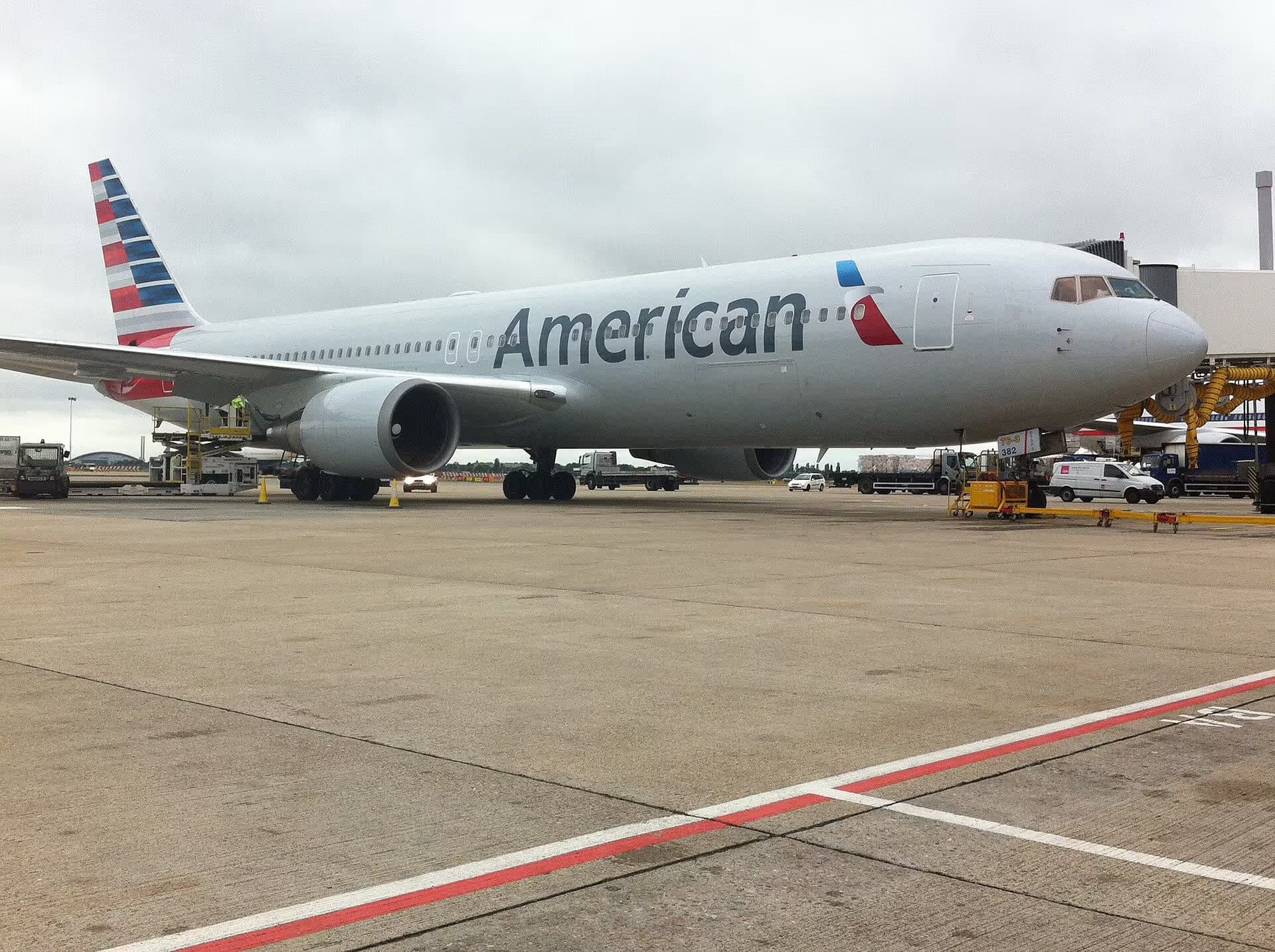 N382AN — Boeing