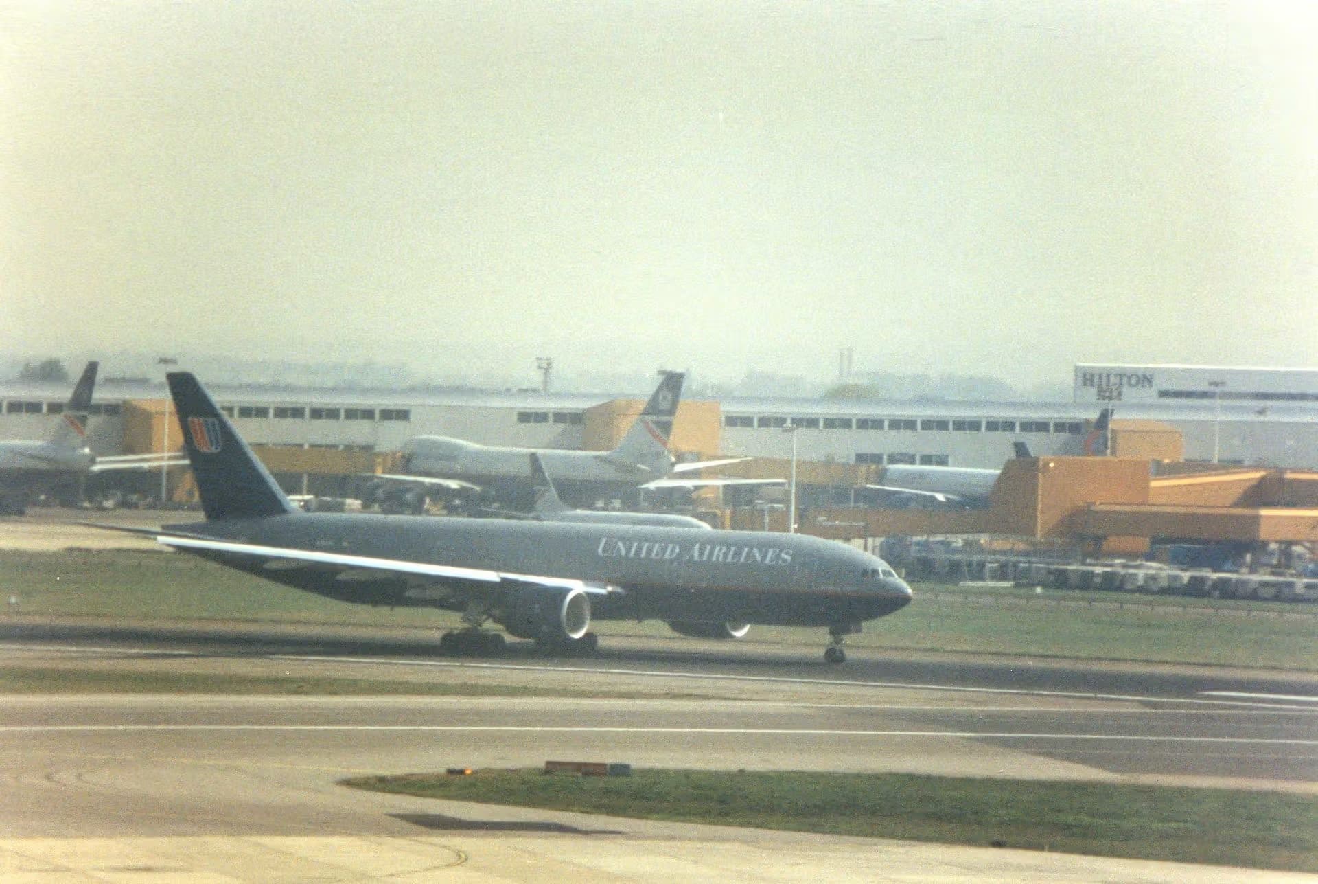 N782UA — Boeing