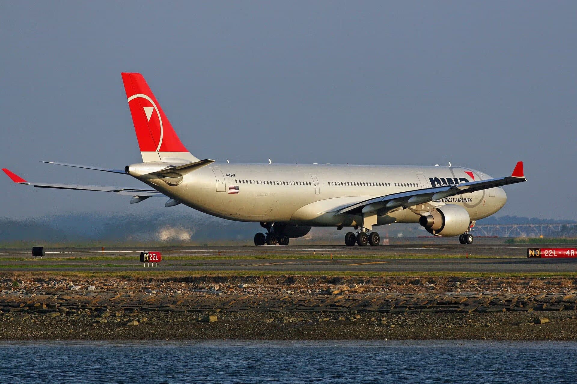 N813NW — Airbus