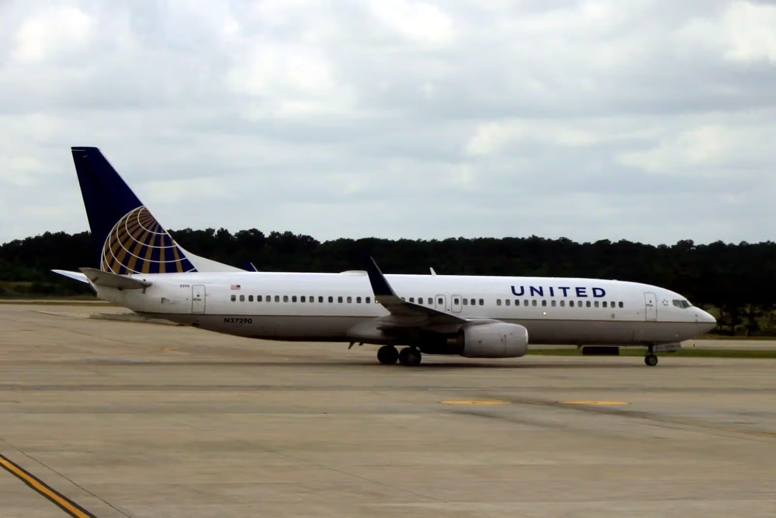 N37290 — Boeing