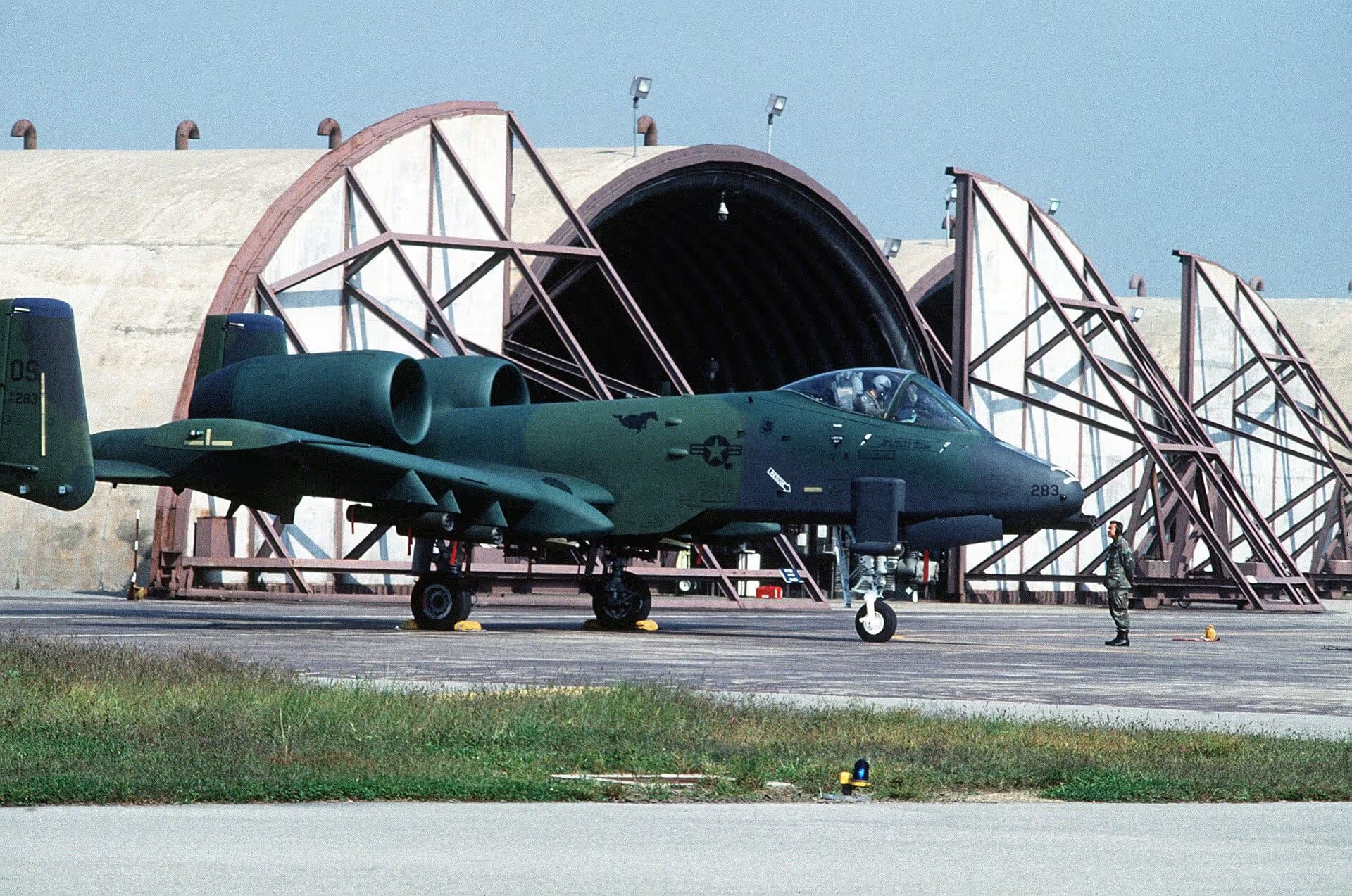 Unidentified — Twin-engine aircraft