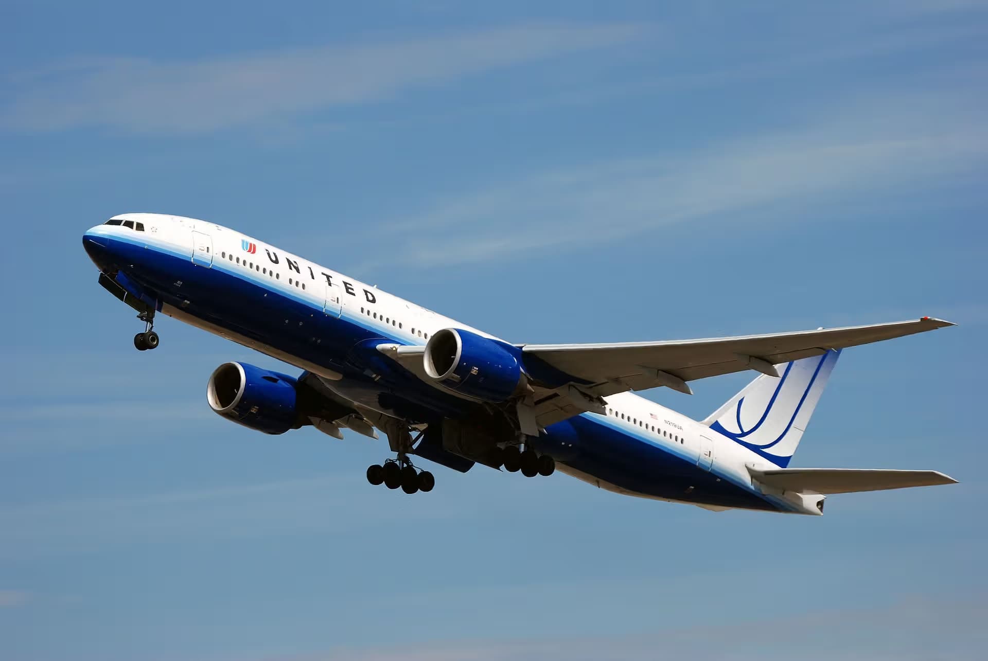 N219UA — Boeing