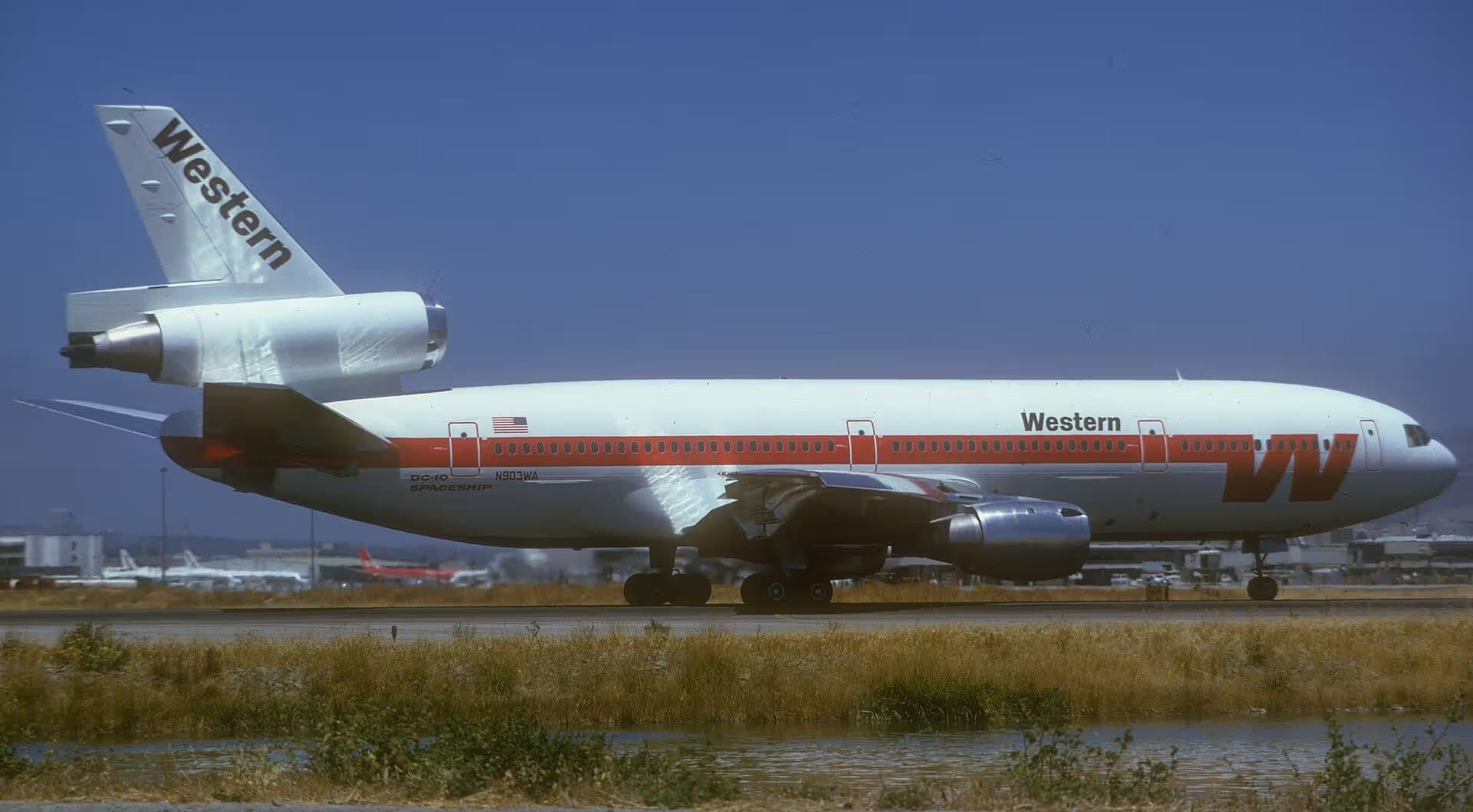 N903WA — Douglas
