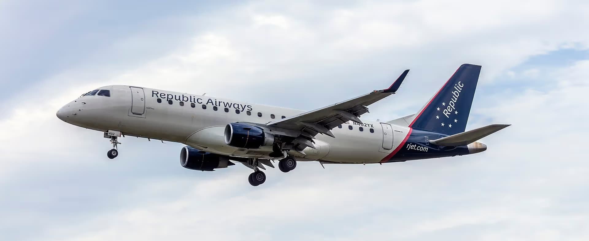 N402YX — Embraer