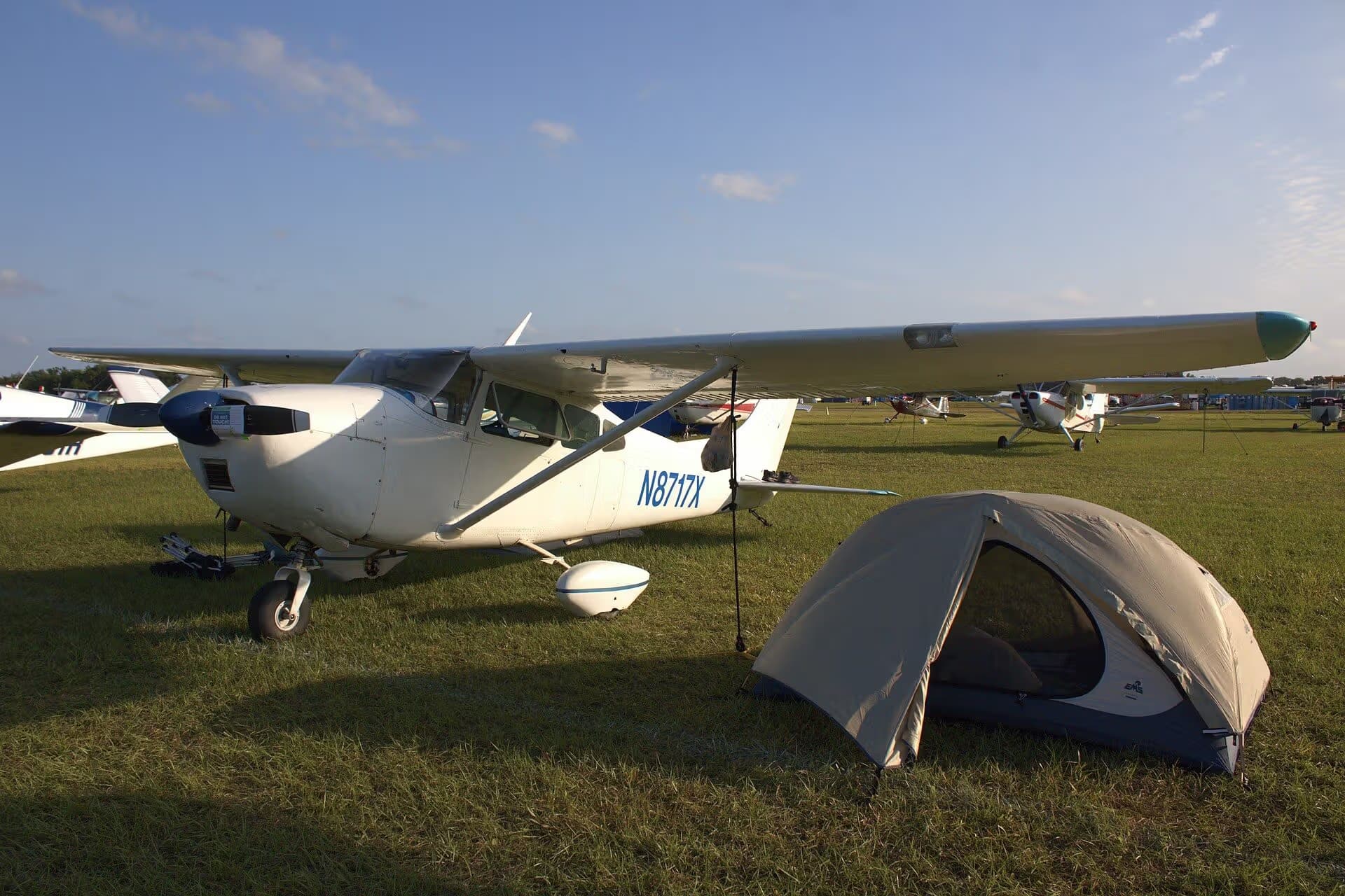 N8717X — Single-engine aircraft