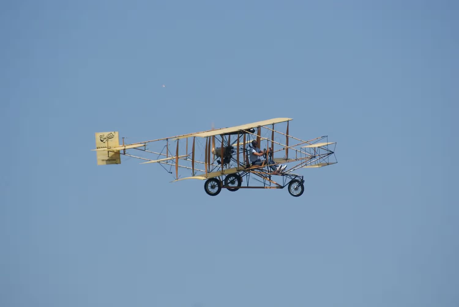 Unidentified — Aircraft