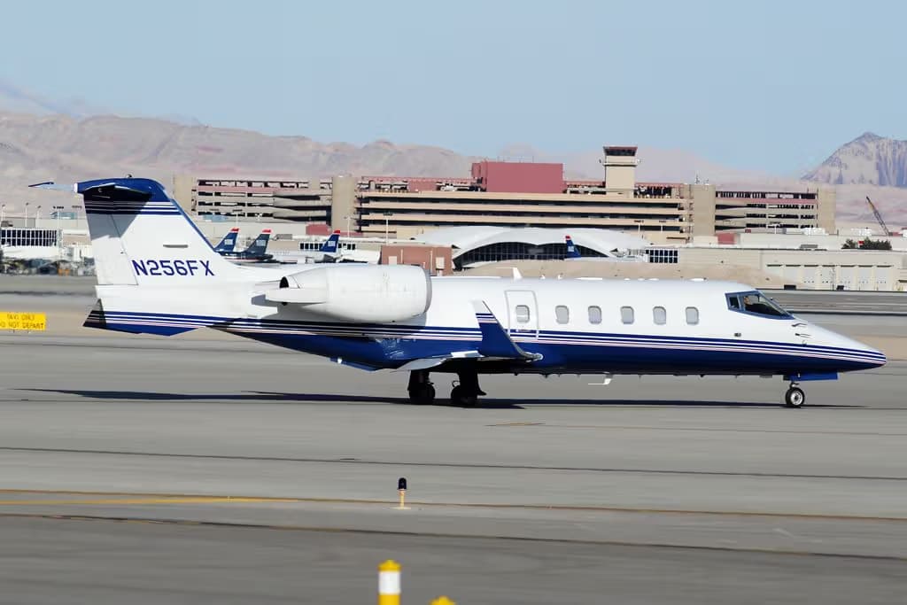 N256FX — Business jet