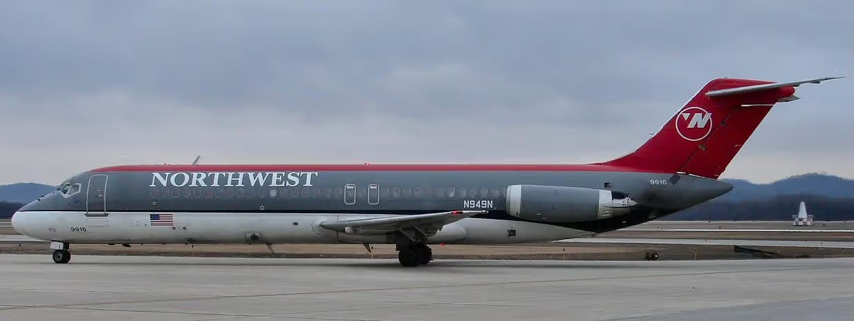 N949N — Aircraft