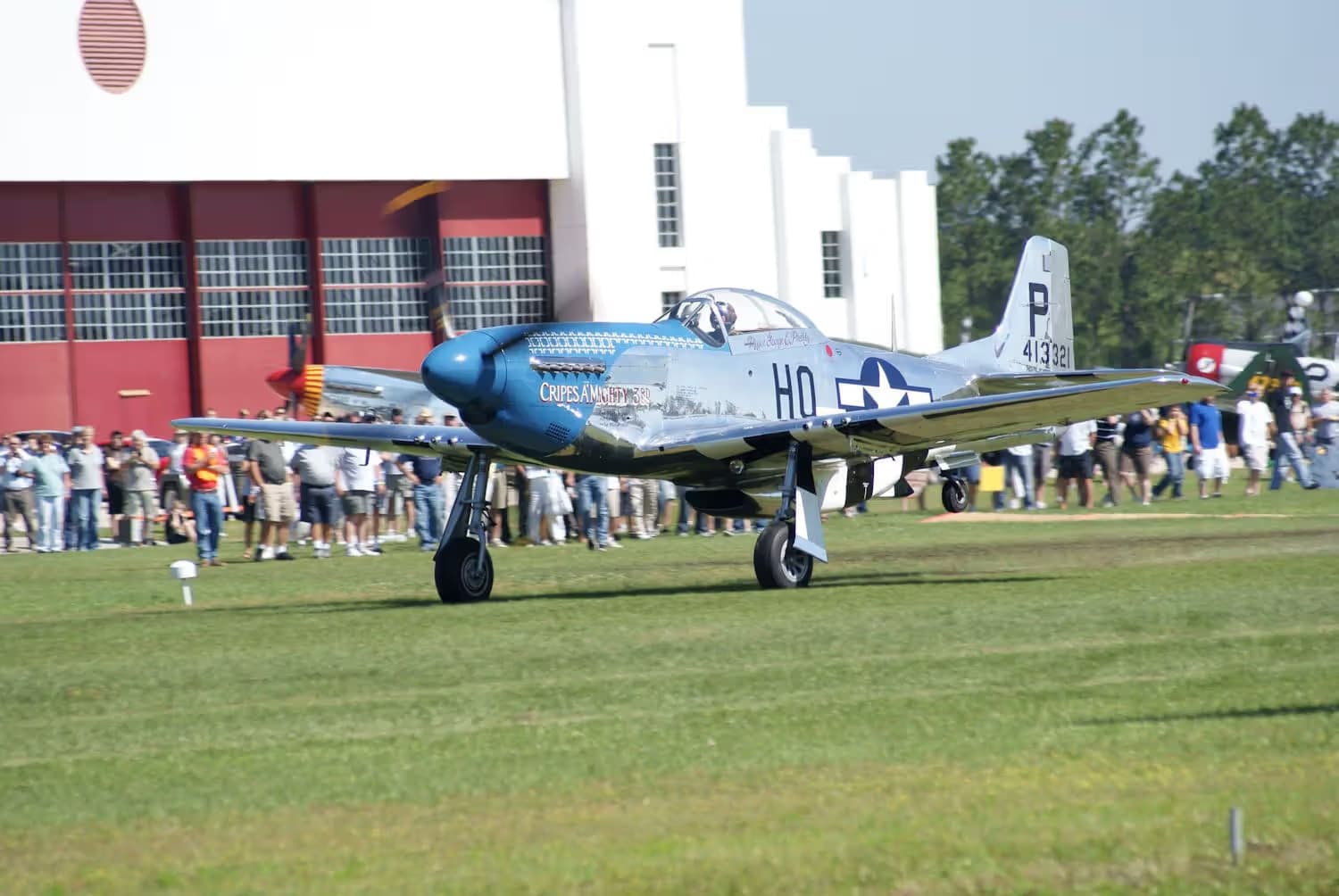 Unidentified — Single-engine aircraft