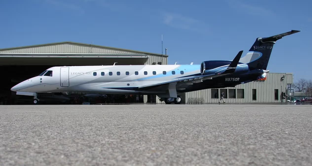 N975GR — Business jet