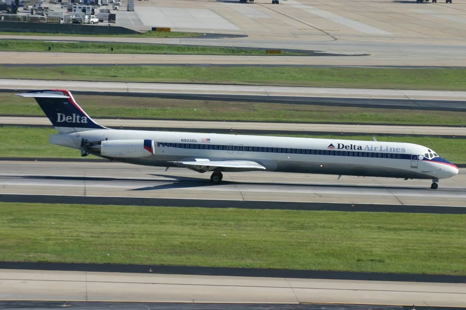 N925DL — Douglas