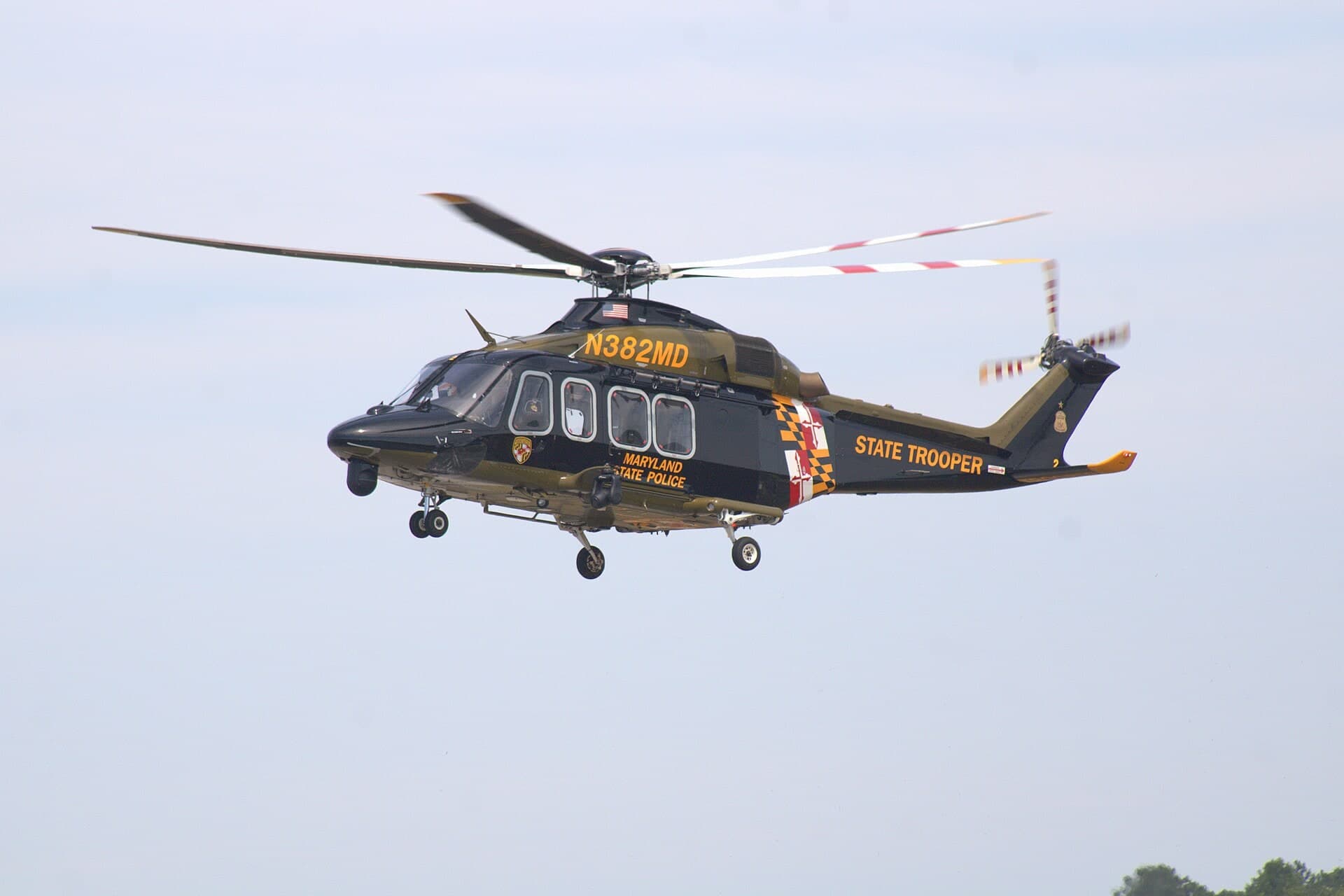 N382MD — Helicopter