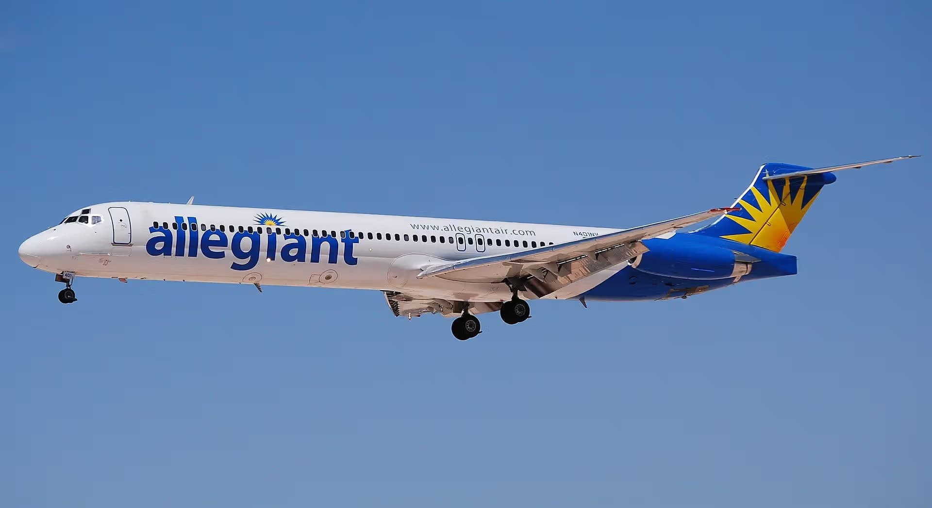 N401NV — Douglas