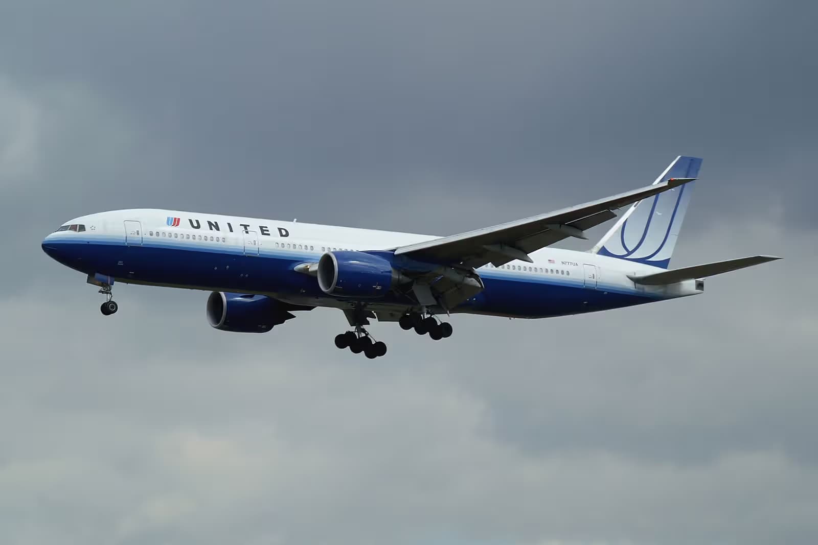N777UA — Boeing