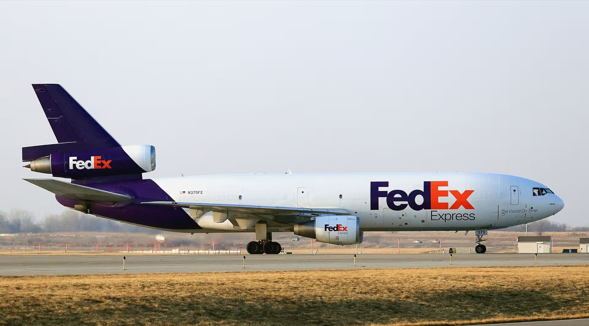 N370FE — Aircraft