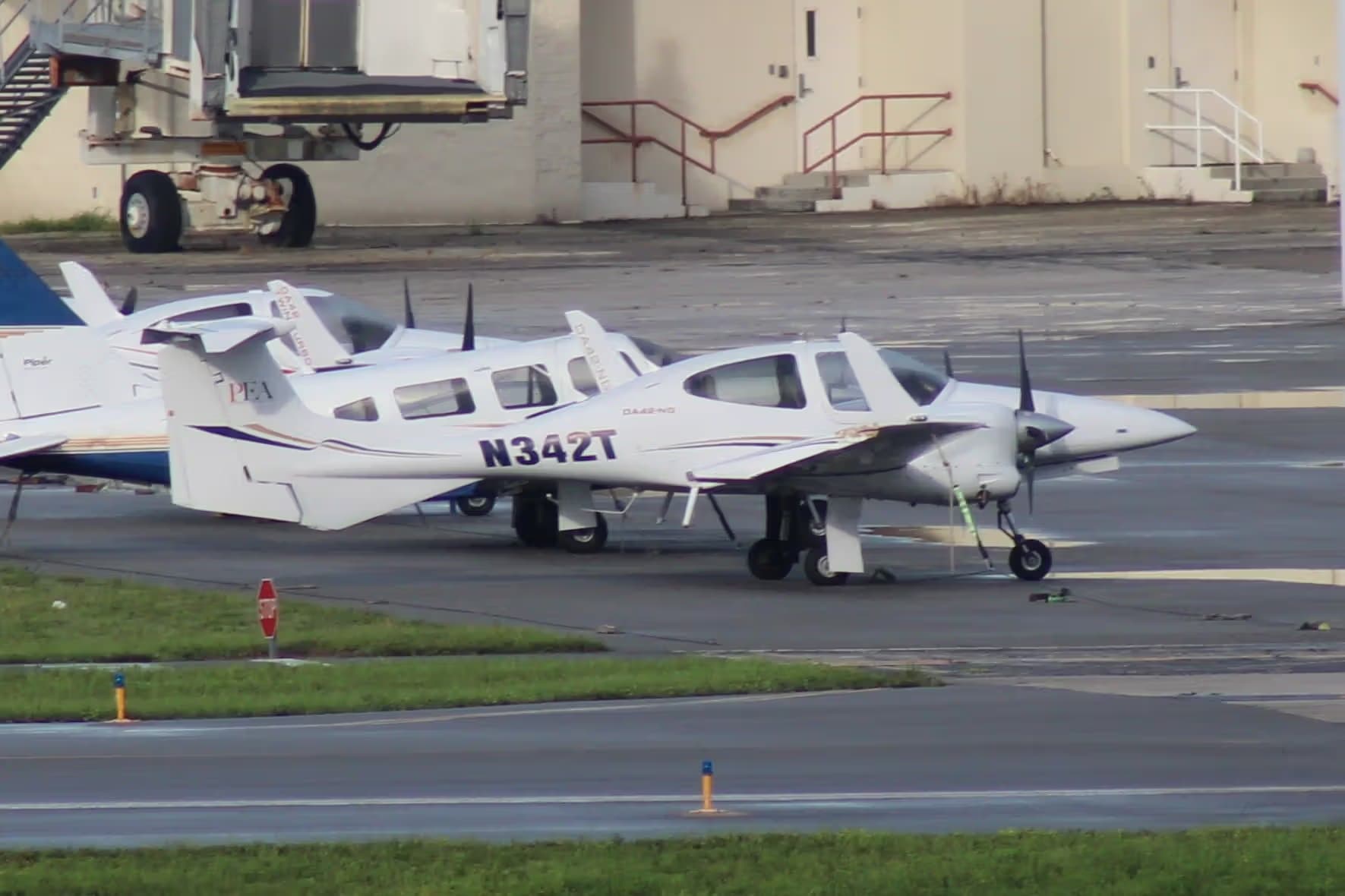 N342T — Diamond