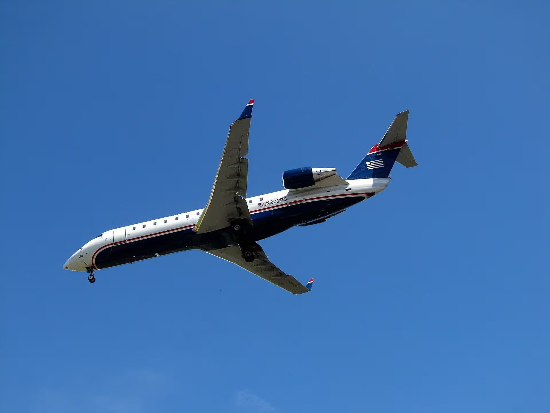 N202PS — Twin-engine aircraft