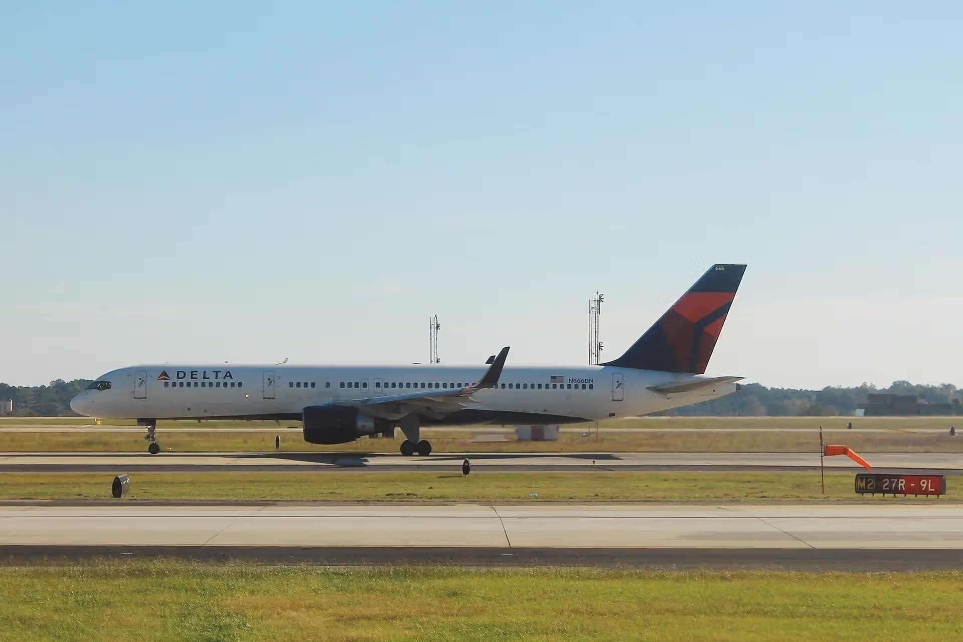 N666DN — Boeing