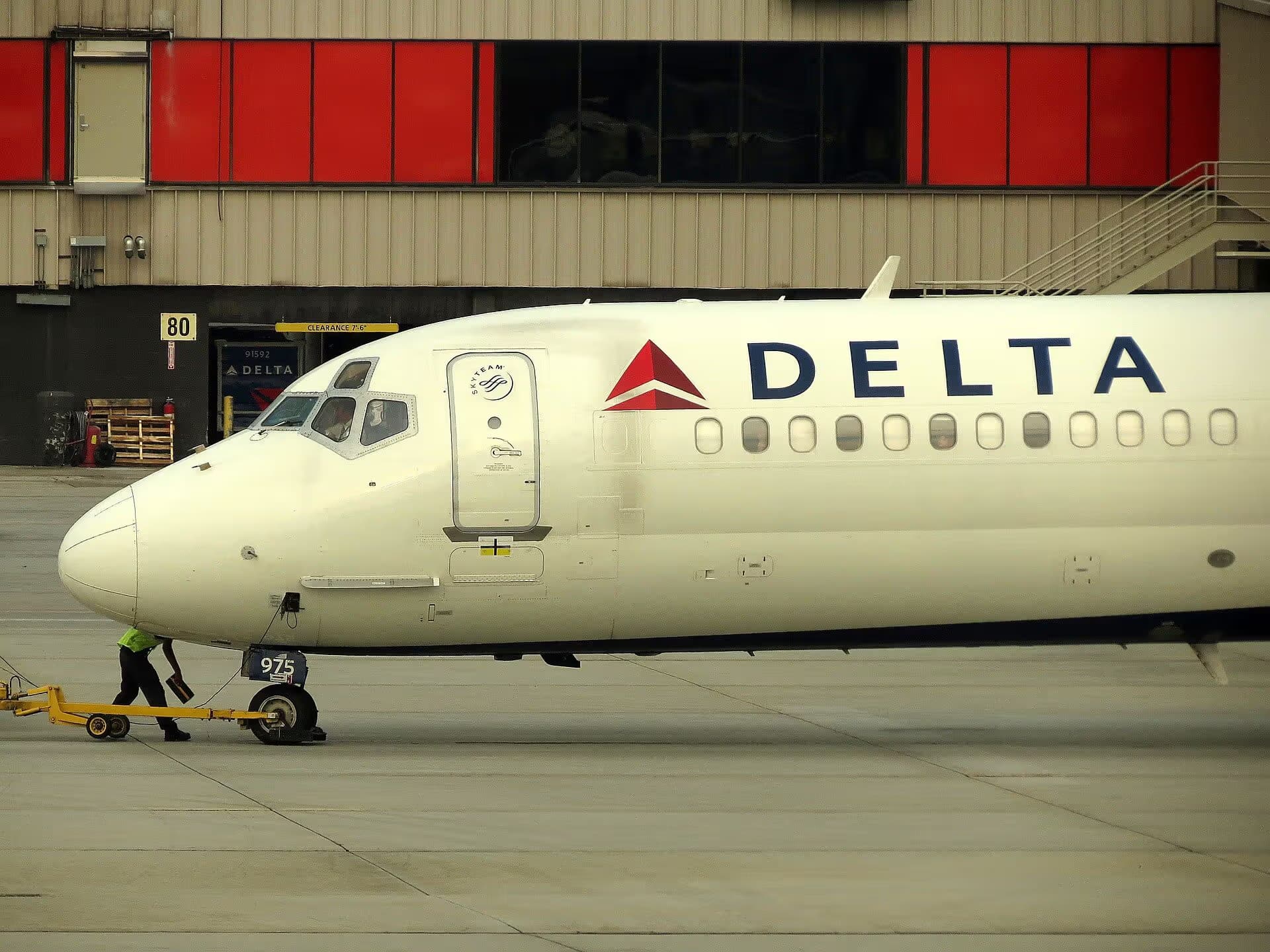 N975DL — Aircraft