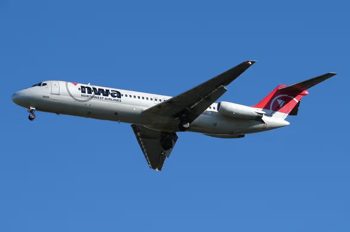 N926NW — Douglas