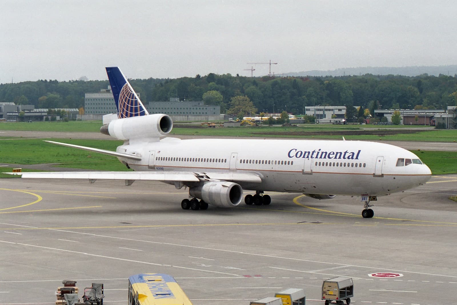 N39081 — Douglas