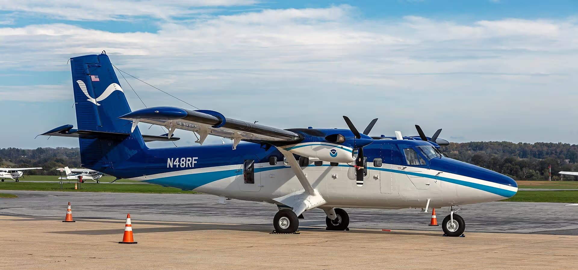 N48RF — De Havilland