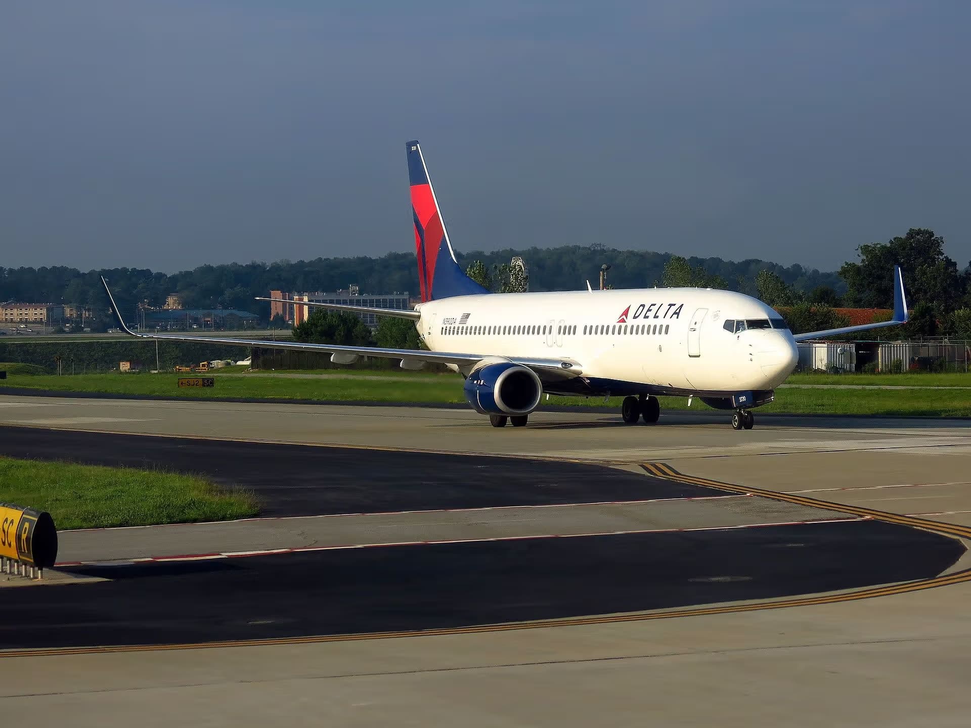 N390DA — Boeing