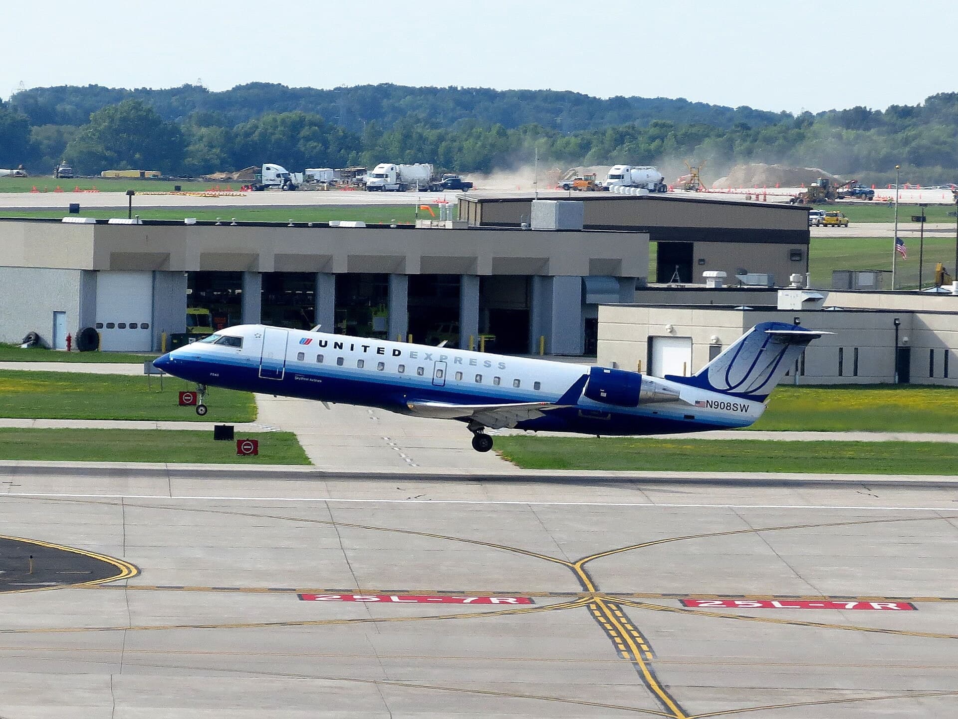 N908SW — Bombardier