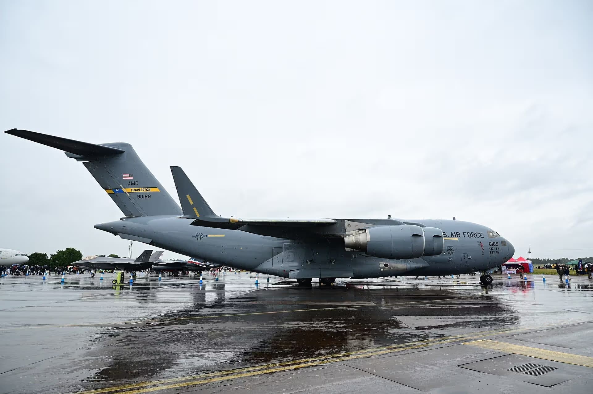 Unidentified — Aircraft