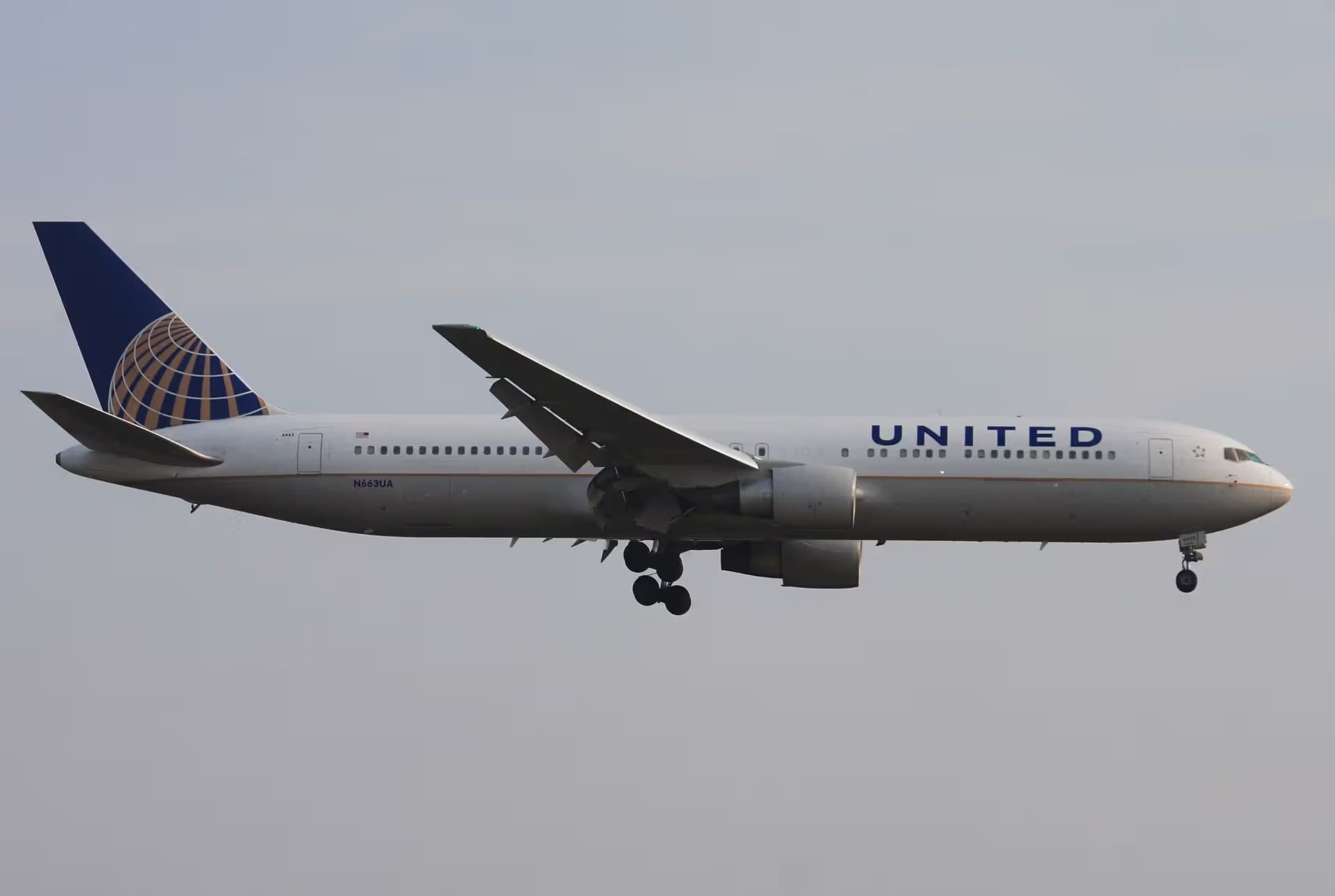 N663UA — Boeing
